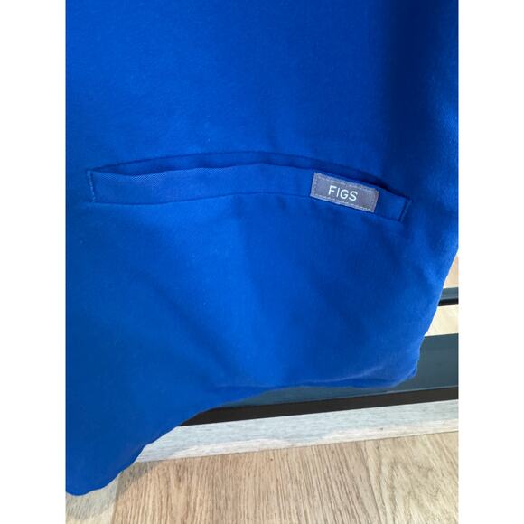 FIGS Casma Three-Pocket Scrub Top – Royal Blue – V-Neck – Size XS - Picture 3 of 10